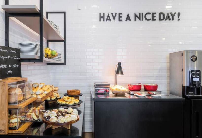 ホテル Delplaza Timbiras São Paulo