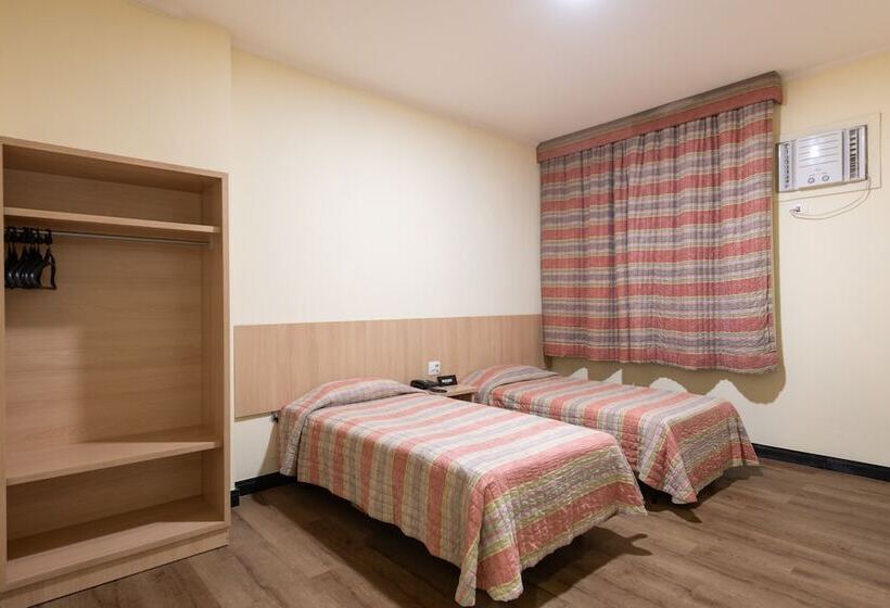 ホテル Delplaza Timbiras São Paulo