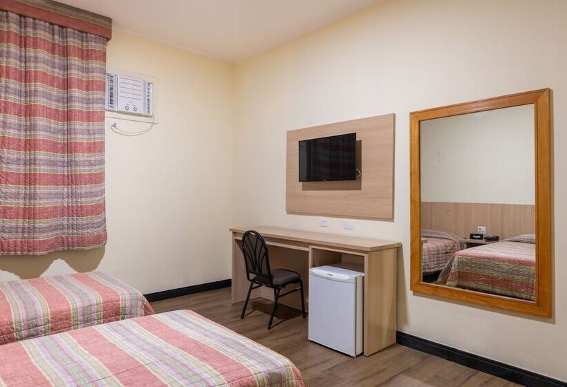 ホテル Delplaza Timbiras São Paulo