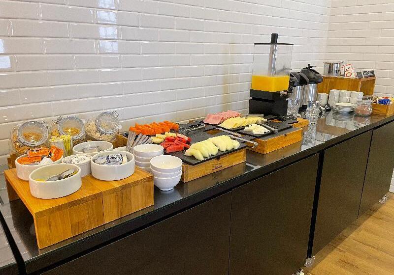 ホテル Delplaza Timbiras São Paulo