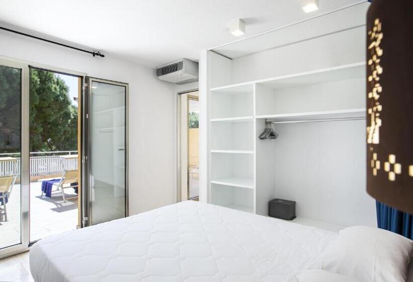 فندق Tirreno Resort