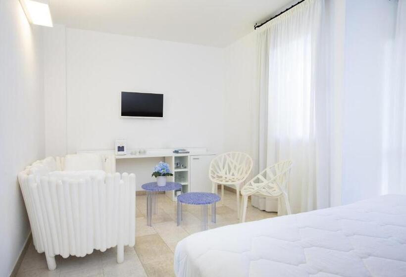 فندق Tirreno Resort