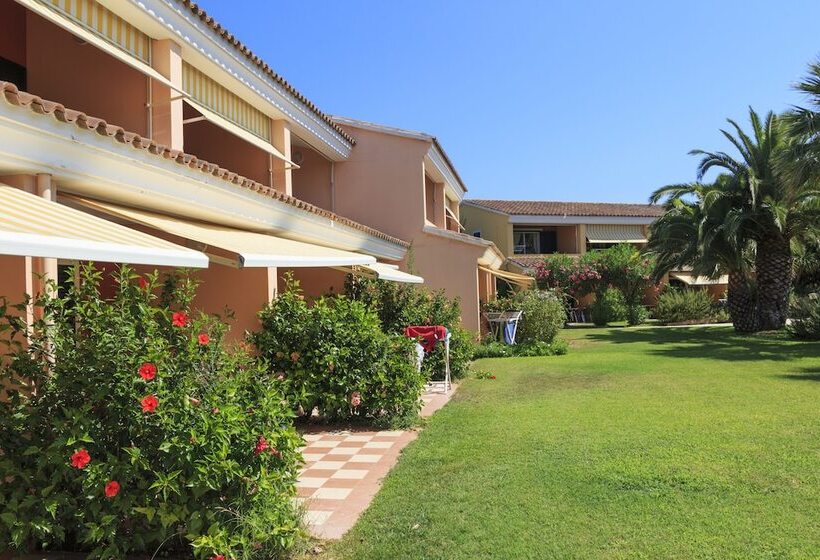 فندق Tirreno Resort