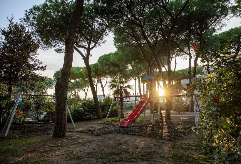 בית מלון כפרי Tirreno Resort