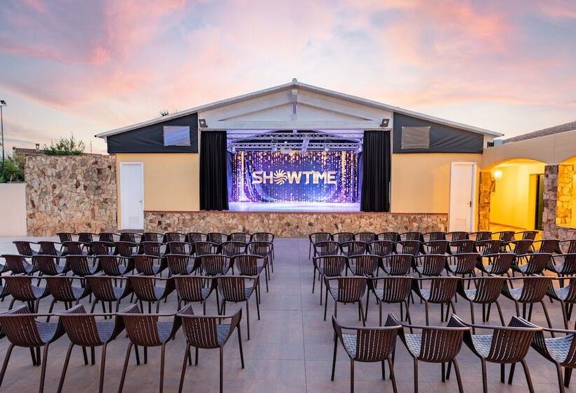 בית מלון כפרי Tirreno Resort