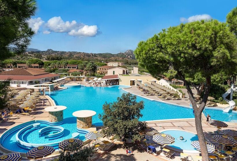 فندق Tirreno Resort