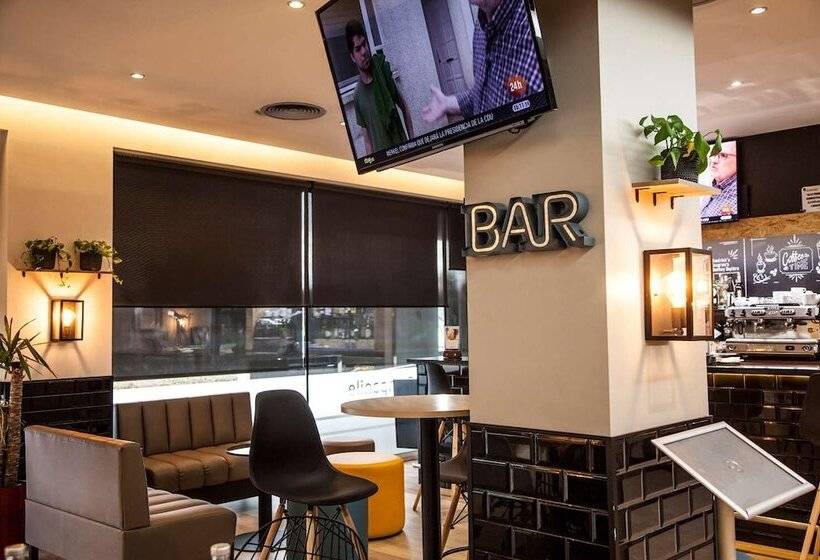 ホテル Travelodge Barcelona Cornella Fira