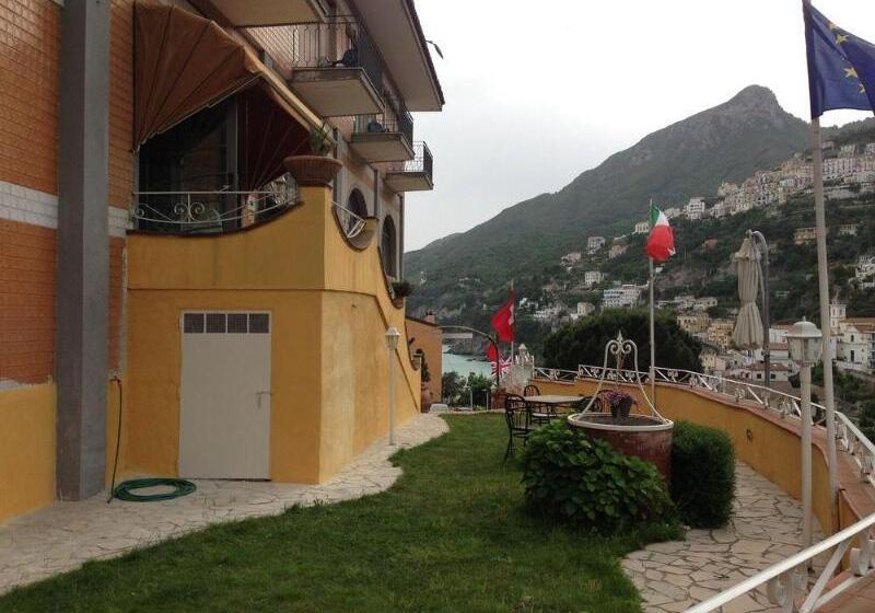 ホテル Vietri Coast