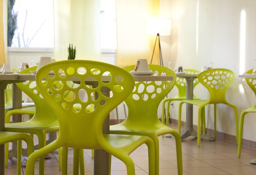 בית מלון כפרי Villa Bellagio Montpellier