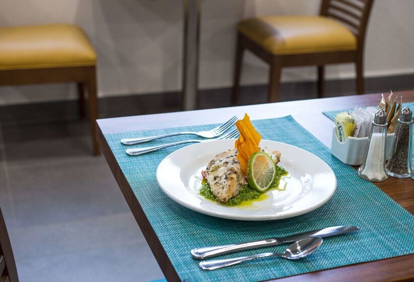 호텔 Wyndham Garden Playa Del Carmen