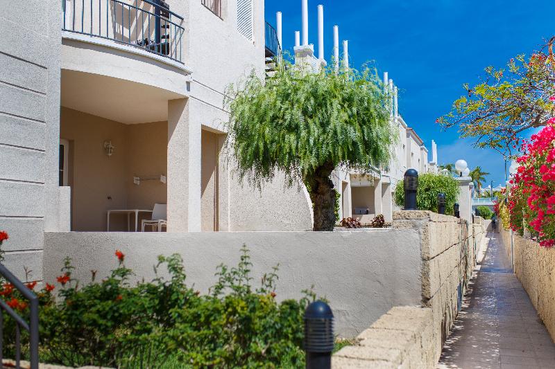 Los Olivos Beach Resort