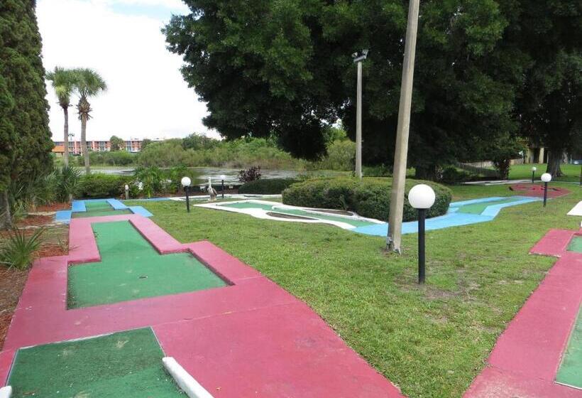 Maingate Lakeside Resort