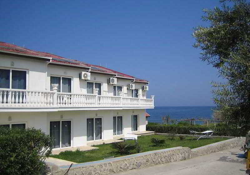 Mosquito Beach Club & Hotel