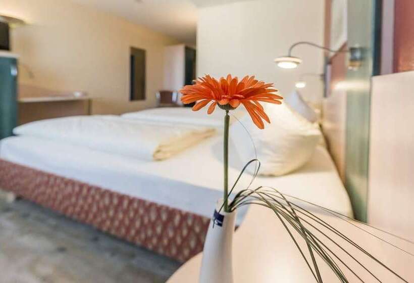 مُتل Plaza Hotel Bruchsal