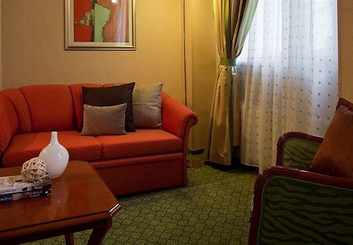 فندق Renartiss Isaakiy St. Petersburg