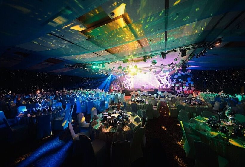 Paradox Resort Phuket   Sha Plus