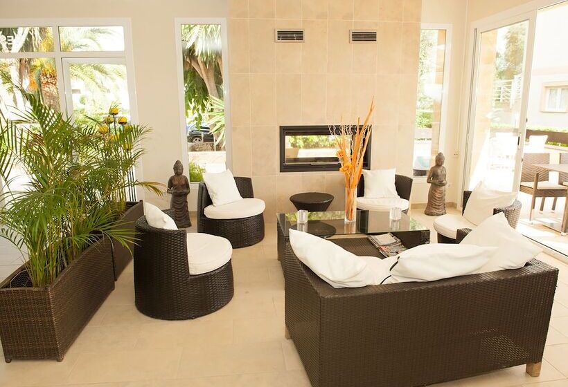 Apartamentos Sol Romántica By Dot Suites