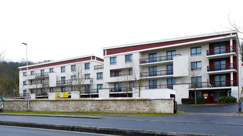 Appart'City Versailles Louveciennes