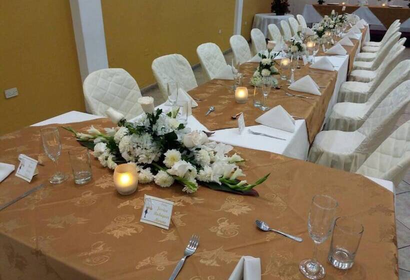 Gran Bolivar Hotel Trujillo, Perú