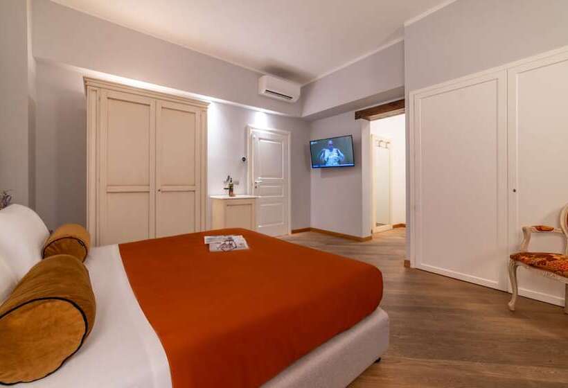 Отель Albergo Falterona