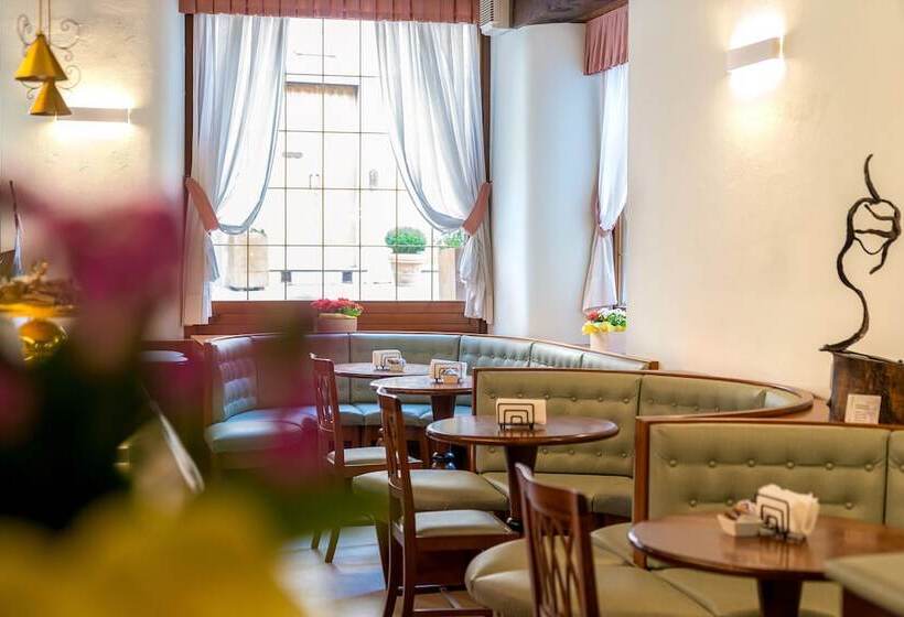 Отель Albergo Falterona