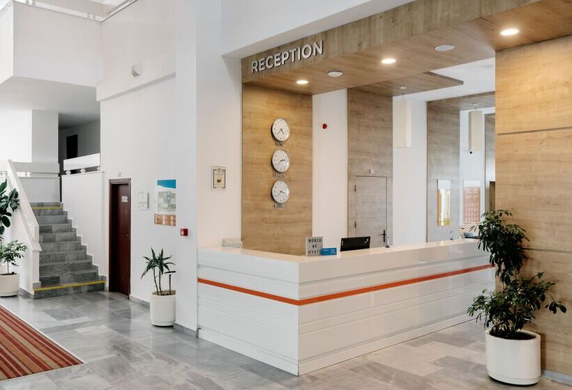 בית מלון כפרי Aluasun Helios Beach