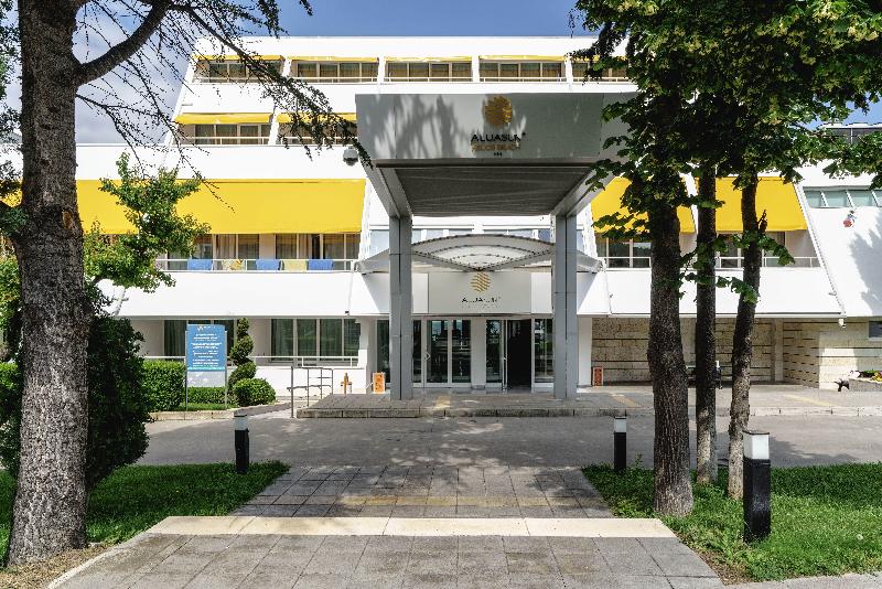 בית מלון כפרי Aluasun Helios Beach