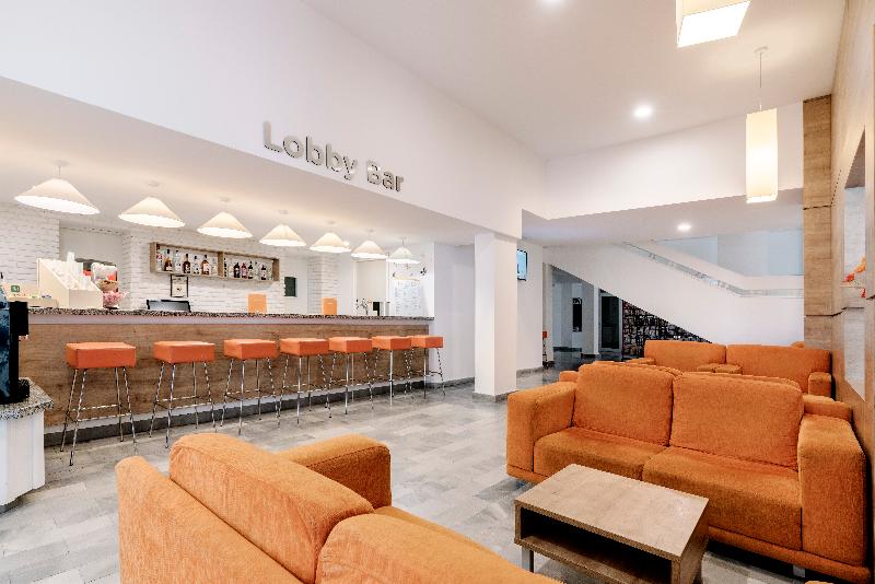 בית מלון כפרי Aluasun Helios Beach