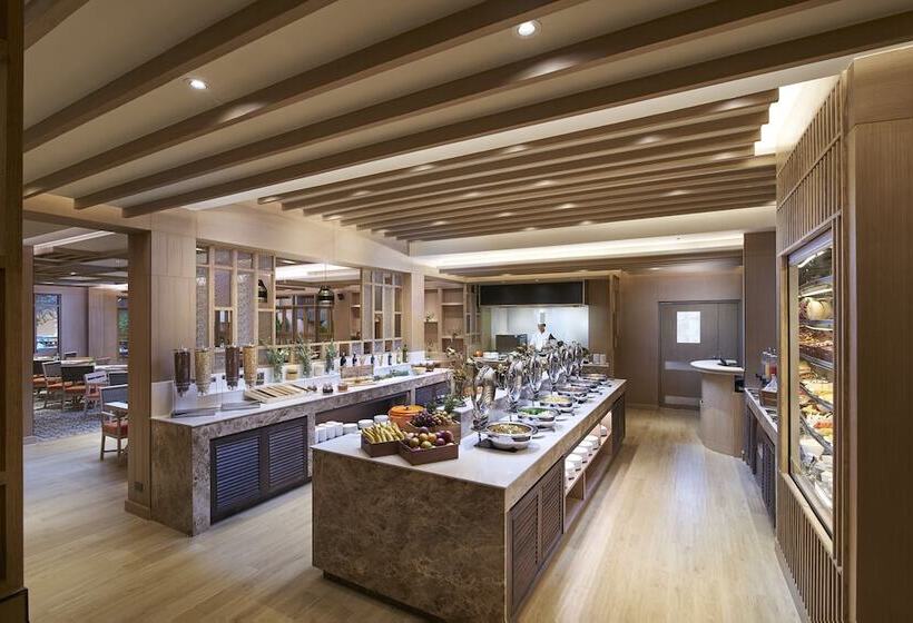 בית מלון כפרי Amari Vogue Krabi