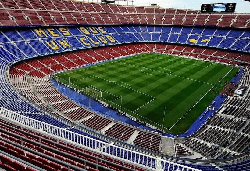 בית מלון כפרי As Porta De Barcelona