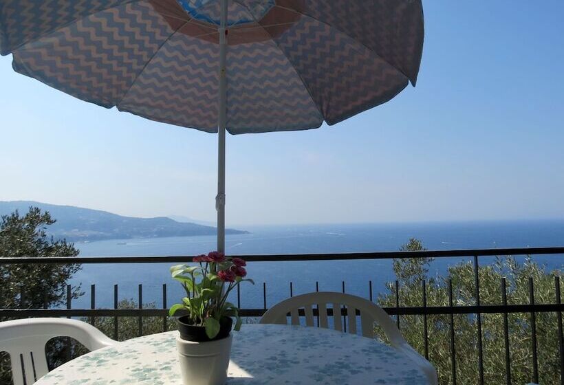 ホテル Baia Serena