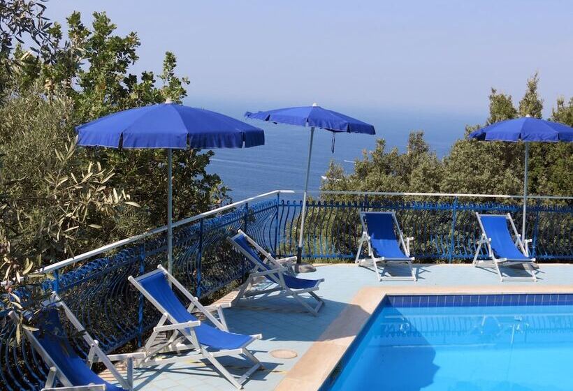 ホテル Baia Serena