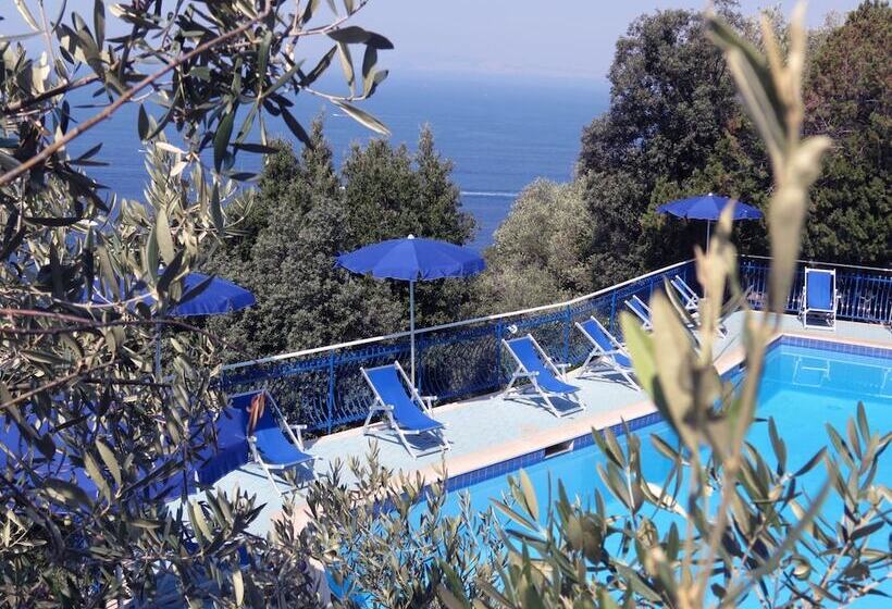 ホテル Baia Serena