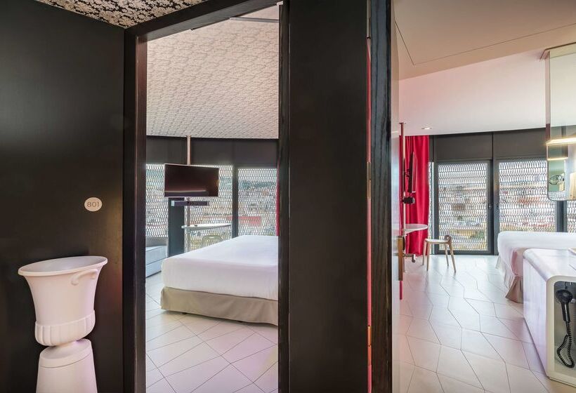 Отель Barcelo Raval