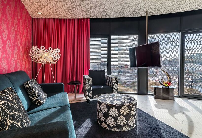 Отель Barcelo Raval