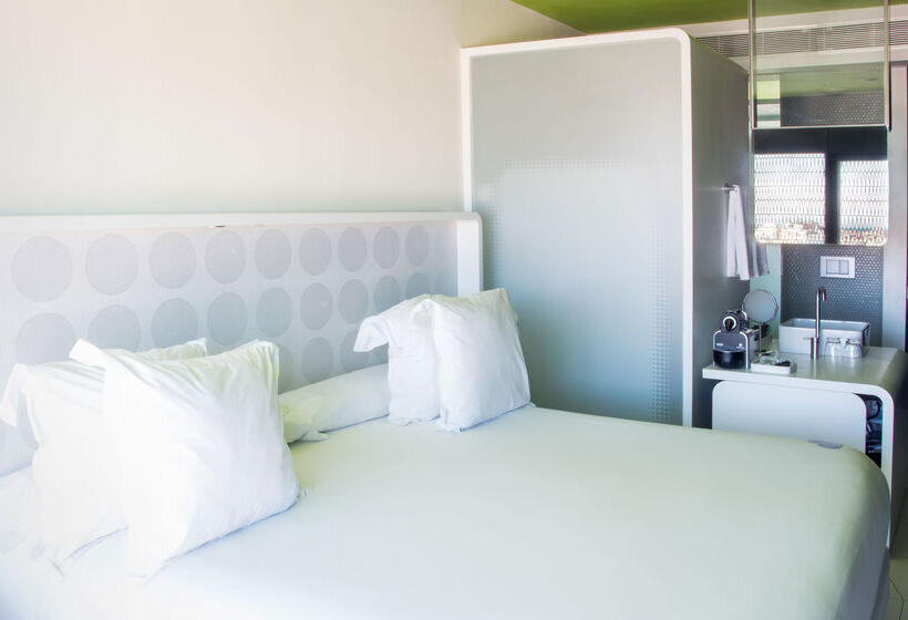 Отель Barcelo Raval