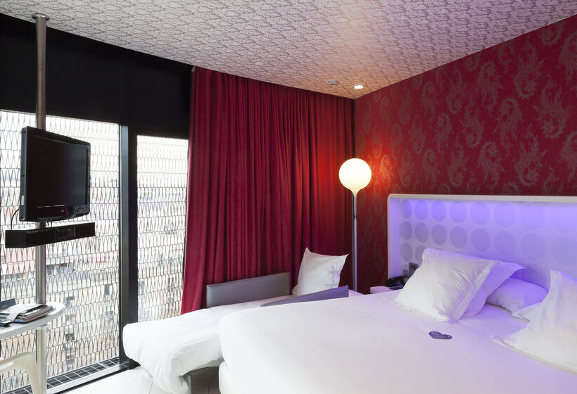 Отель Barcelo Raval
