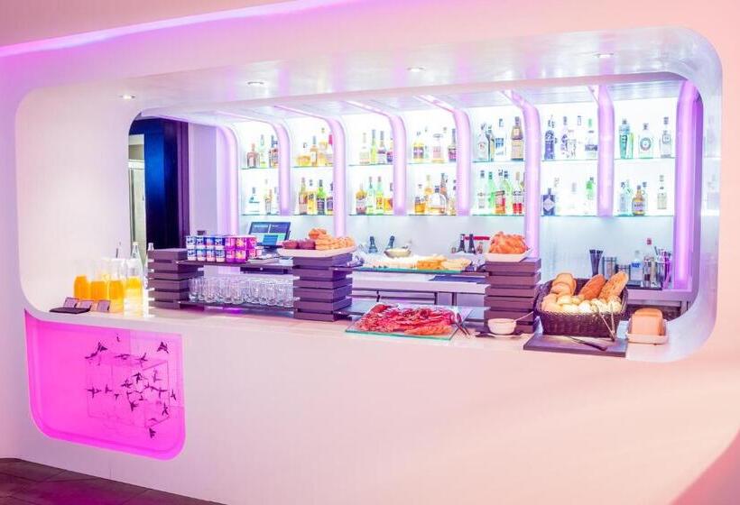 Отель Barcelo Raval