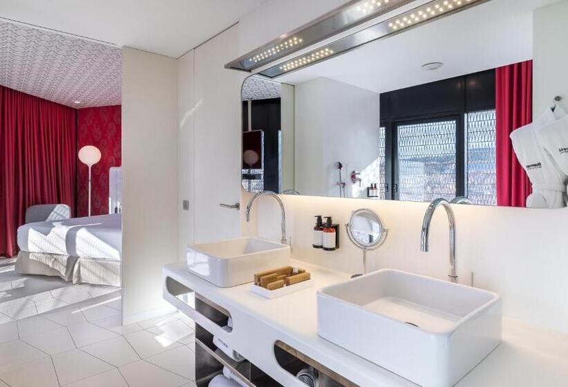 Отель Barcelo Raval