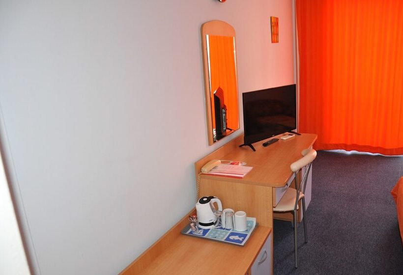 Отель Belleville