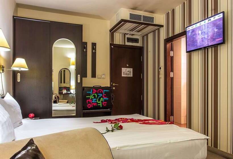 فندق Best Western Art Plaza