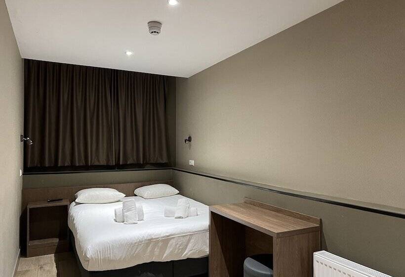 هتل Blossoms City