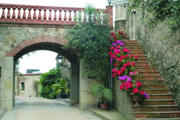 فندق Castell de L'Oliver