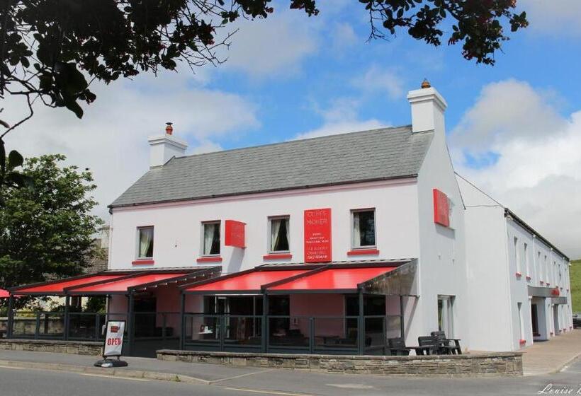 Отель Cliffs Of Moher