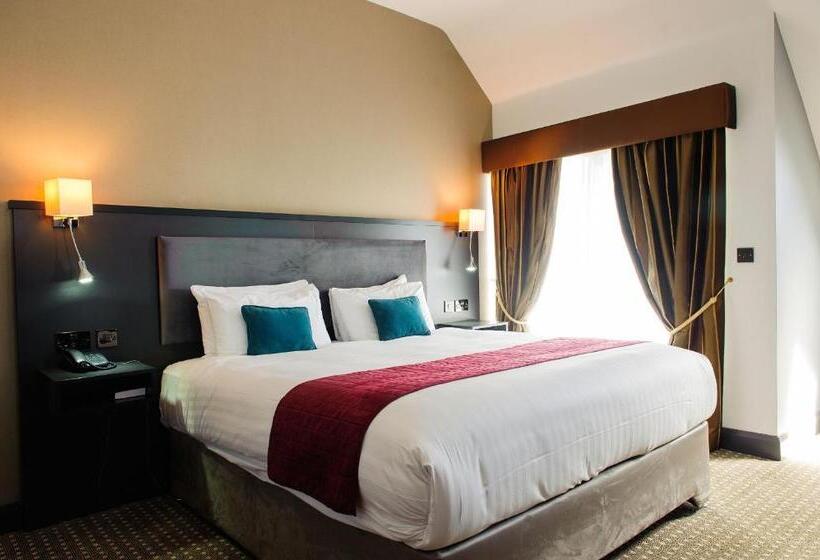 Отель Cliffs Of Moher