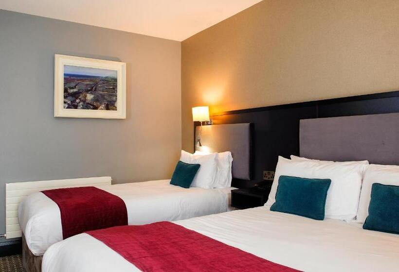 Отель Cliffs Of Moher