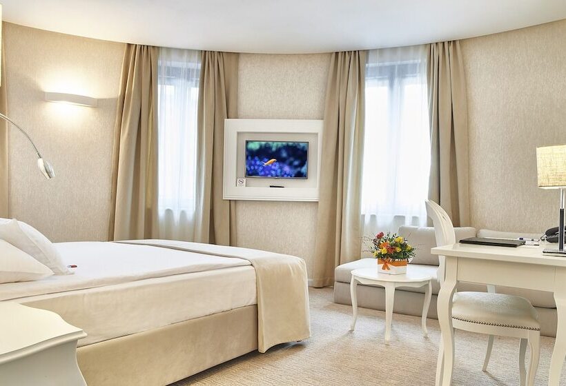 ホテル Continental Forum Sibiu