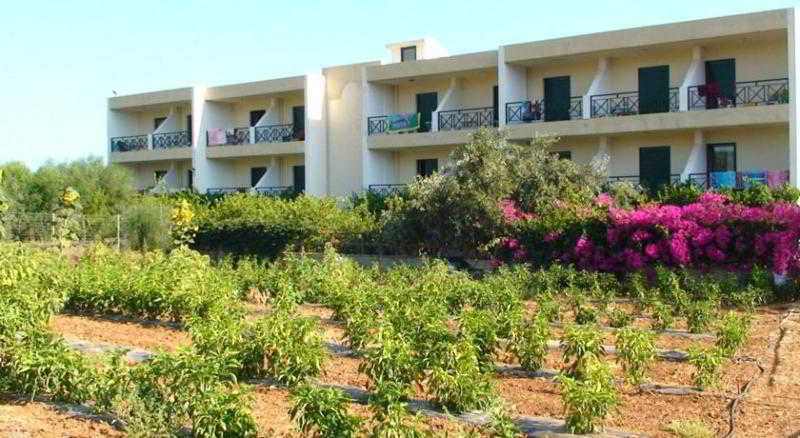 בית מלון כפרי Despo