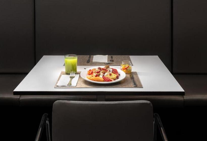 هتل Exe Suites Reforma