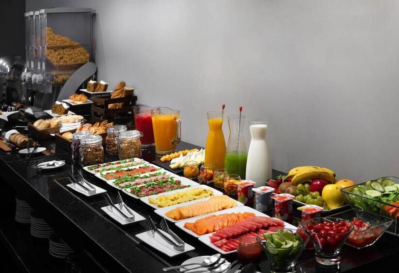 בית מלון כפרי Exe Suites Reforma